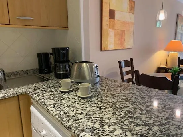 Golf & Beach .Apto 2 Bedroom Santa Maria Golf Marbella 0*,  Španělsko